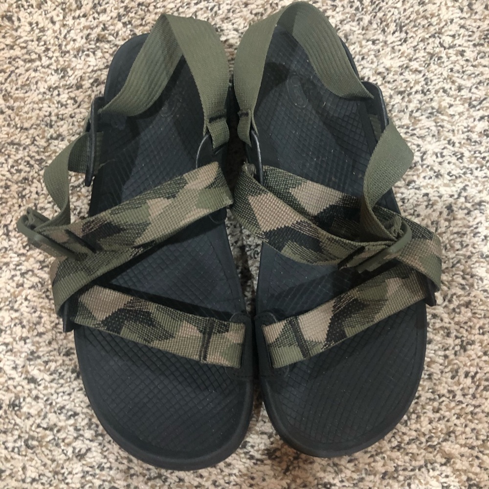 Men’s Camo Lowdown Chacos
